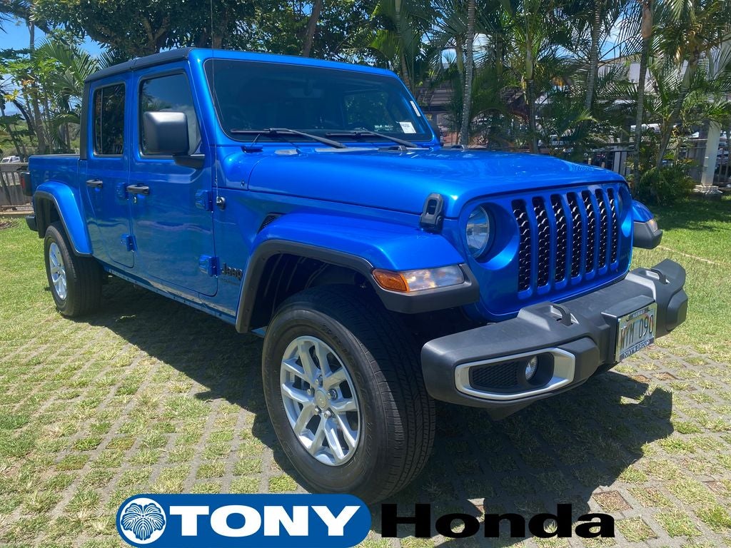 2023 Jeep Gladiator Sport S in Hydro Blue Pearlcoat — front three-quarter view