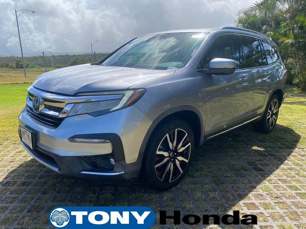 2019 Honda Pilot — rear three-quarter view