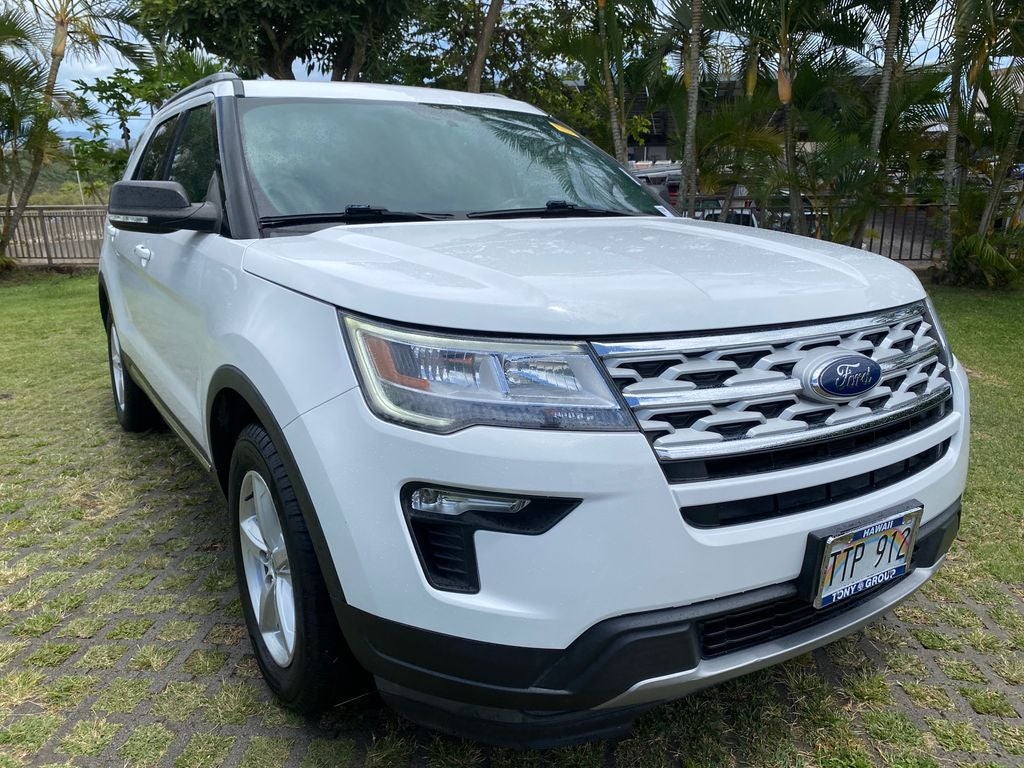 2019 Ford Explorer XLT in Oxford White — front three-quarter view