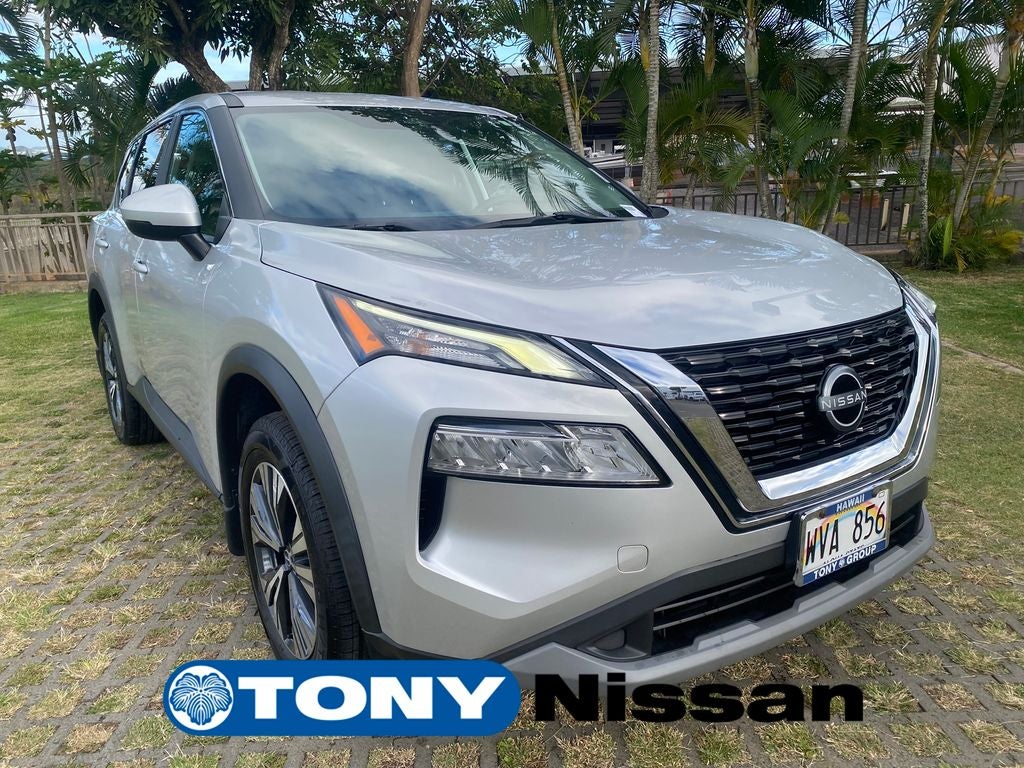 2023 Nissan Rogue SV in Brilliant Silver Metallic — front three-quarter view